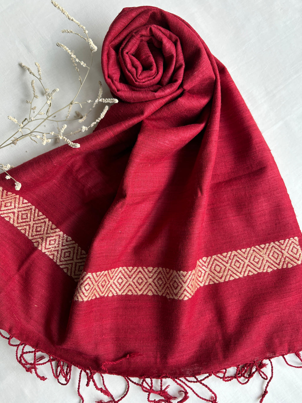 Silk Stole in red with beige diamond border