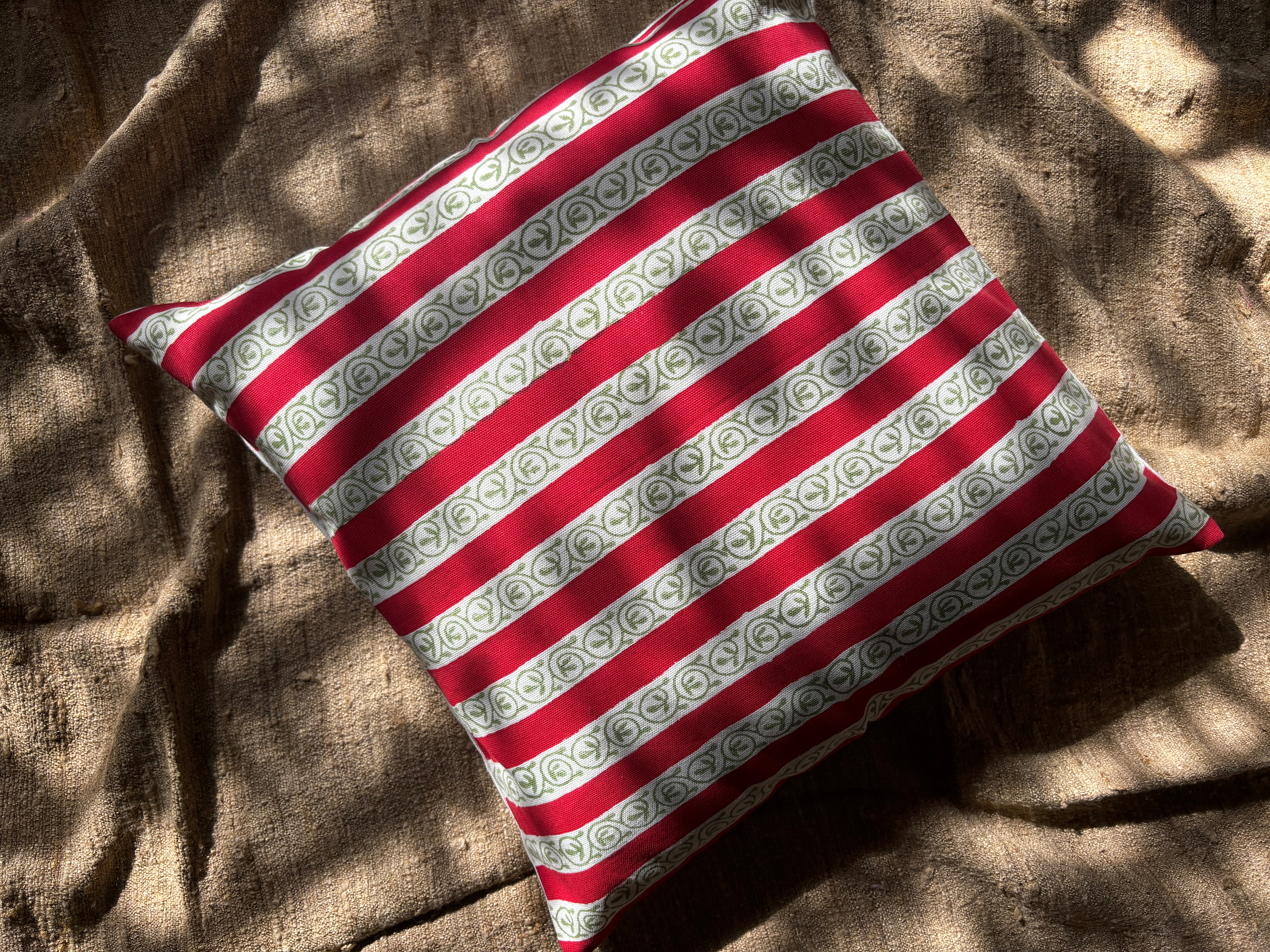 Red & green cushion cover